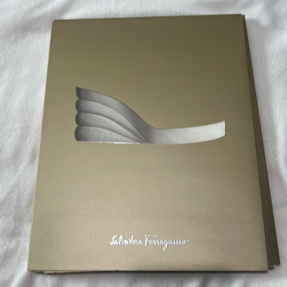 Salvatore Ferragamo Creations designs Plate Cards Decor